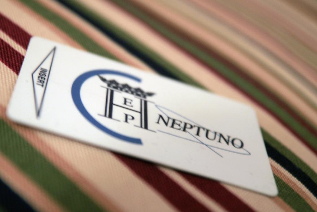 Eden Paraiso Neptuno Madri Exterior foto